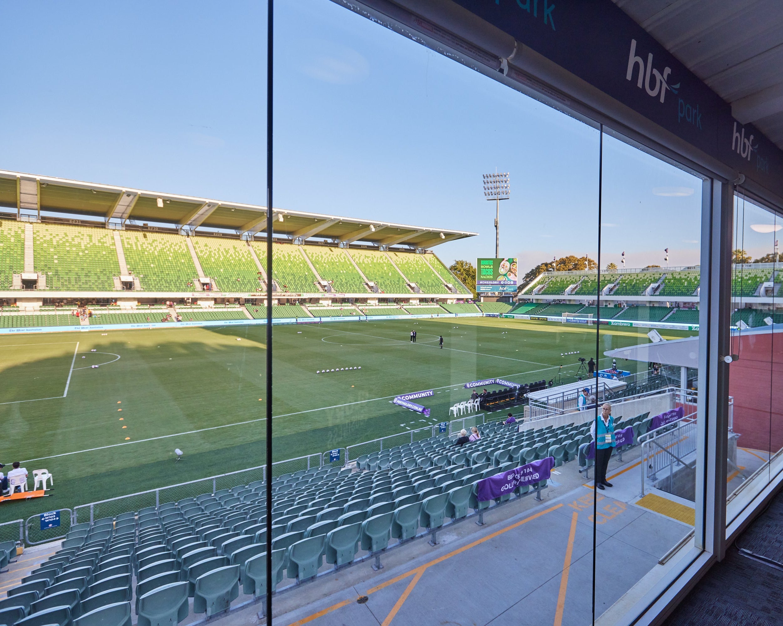 SUPER SUITE LOUNGE - PERTH